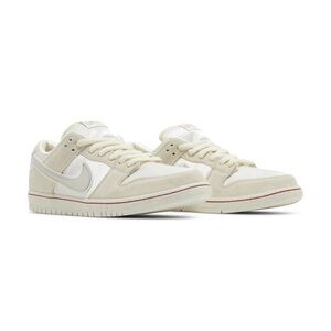 Nike SB Dunk Low FZ5654-100 Men’s 8.5 / Women’s 10 – Worn Twice – Extra Laces